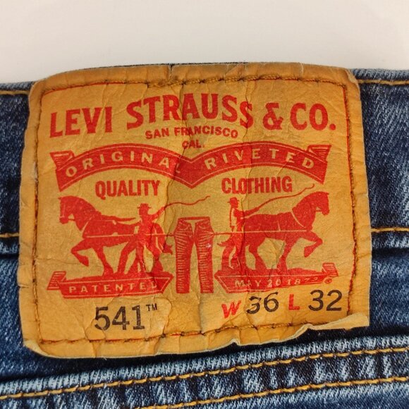 Levis 541 jeans Athletic tapered for muscular body denim blue men's size 36X32 - Picture 5 of 14